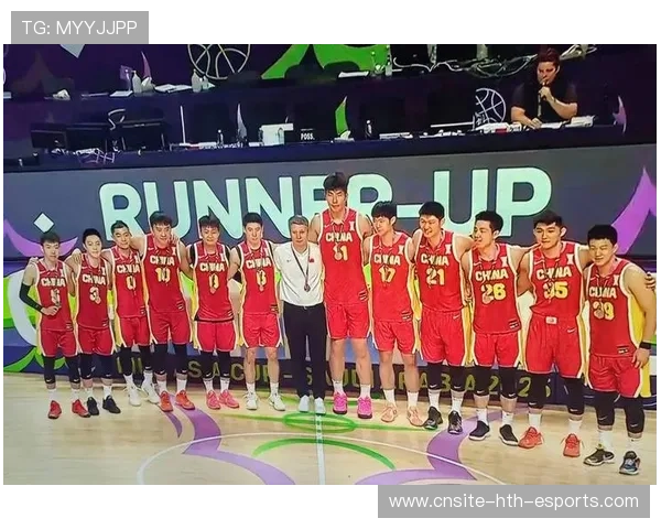 中国男篮用汗水诠释热爱，中国男篮众人谈